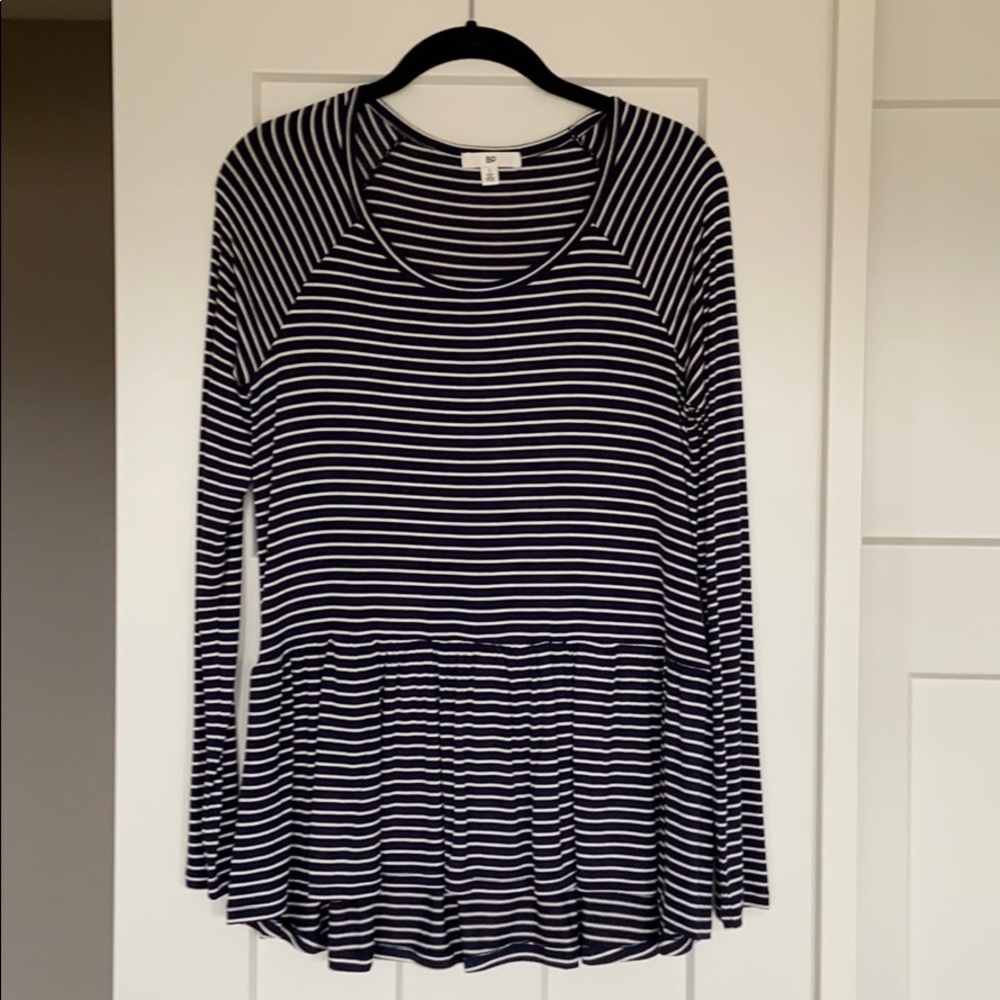 Like New BP. Peplum Top